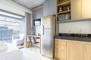 Lindo Estúdio 110m da Rua Oscar Freire RAO1520