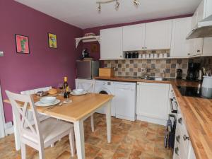 Cantref House Top Floor