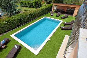 Villa Sky near Rovinj for 10 people with private heated pool & children playground