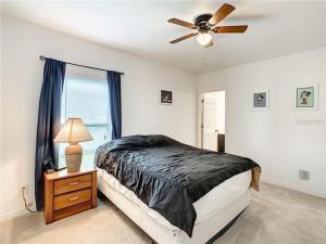 Home 4 rooms near Champions Gate