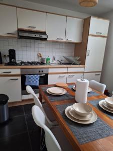 Alicias Duplex European Quarter