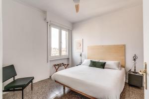 Amazing Piramide Metro Station