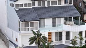 Sea Essence on Kingsley - Heated Pool and Stunning Views