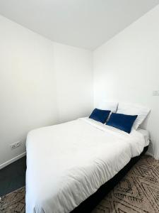 Appartements Luxueux T3 Balcon,10min Paris& cuisine equipee : photos des chambres