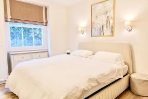 Luxury Newly Refurbished Chelsea Garden Flat