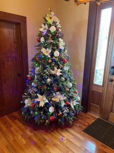 Elkstone Panoramic Views from Blowing Rock to Grandfather