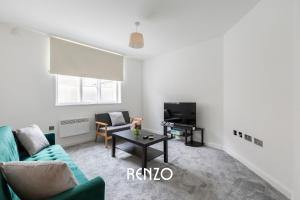 Homely 2-bed Apartment in Newark on Trent by Renzo, Free Parking, Brilliant Location!
