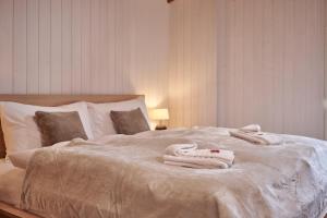 Lauterbrunnen Central 3