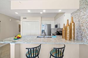 Emerald Towers West 4004 - The Sunset Escape