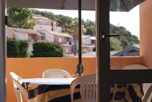 Appartements F3 en bord de mer avec piscine : photos des chambres