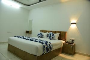 Hotel Ananta Inn