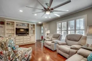 Tipsy Turtle Pet Friendly Family House - Longs