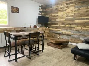 Les gîtes de la perle Vouglans La chouette G - Charchilla