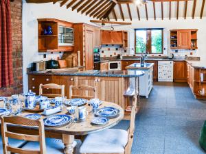 Lodge Farm Barn