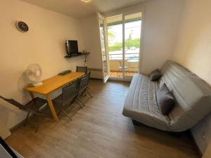 Appartement climatisé avec 1 chambre à deux pas de la plage des Sablettes