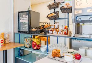 Hotels B&B HOTEL Chatellerault : photos des chambres