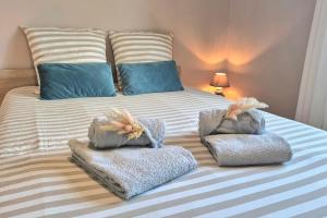 Maisons de vacances Family getaway modern comfort and laughter by the pool : photos des chambres