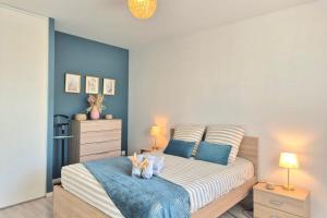Maisons de vacances Family getaway modern comfort and laughter by the pool : photos des chambres