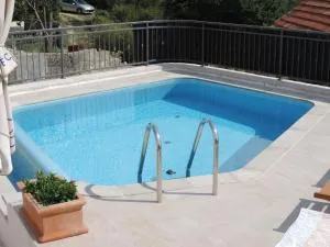 Traditional Villa in stone - Krstatice