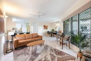 Casuarina Vista - Beachfront Elegance in Rapid Creek - Nightcliff