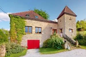 Enchanted Escape Nature and Charm of the Périgord Noir - Larzac
