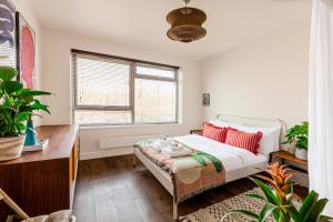 Dreamy Leytonstone Studio 5 min to Tube