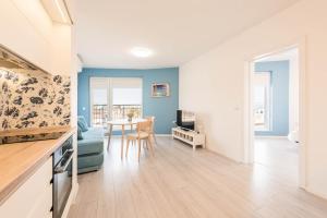 Blue Horizon sea view 1br apt