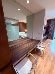 DMajestic Place by Roomy