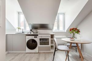 A43 Republic # 1BedRoom # Marais # Paris03 # AC