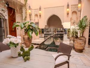 Riad MAYAN Heated Pool and GYM
