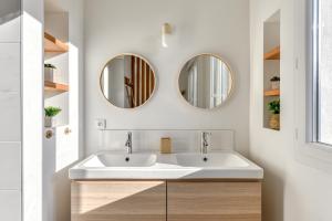 Villas Big House - Parking Privee - Piscine - Wifi - tout equipee : photos des chambres