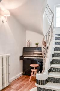 Villas Big House - Parking Privee - Piscine - Wifi - tout equipee : photos des chambres