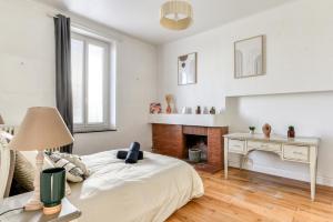 Villas Big House - Parking Privee - Piscine - Wifi - tout equipee : photos des chambres