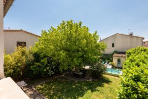 Villas Big House - Parking Privee - Piscine - Wifi - tout equipee : Villa
