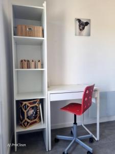 Appartements Goodlife - a 5 min a pieds de la mer avec balcon & parking - By AURAconciergerie : photos des chambres