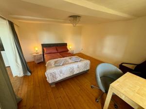 Doppelhaushälfte - gemütlich wohnen im Fachwerkhaus - 5 Schlafzimmer, 2 Bäder