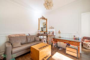 Renan - KP - Apt Calm for 2p in Paris 15th