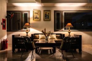 Elegant 4BR penthouse with pool in Thao Dien by Raymond Holm