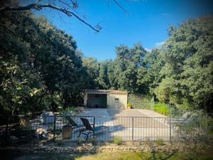 Maisons de vacances Maset de caractere a Saint Siffret - Mas des Chenes - : photos des chambres