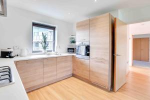 Niche Parkview Apartments