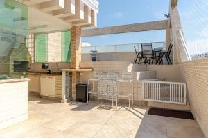 Cobertura com Piscina e churrasqueira Privativas em Santos - 100m da praia Boqueirão