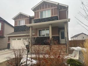 Spacious 2BR Suite - SW Edmonton
