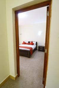 Riges Homes 2Brm Furnished