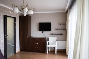 Poseidon Deluxe перша лінія з басейном