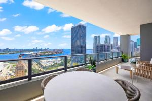 Enjoy Miami From a Condo on 24th Floor