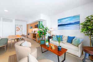 Enjoy Miami From a Condo on 24th Floor