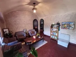 Esperanza Hostel - Amatitlán