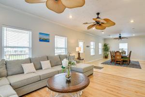 Walk to Shore Crystal Beach Family Home with Deck!