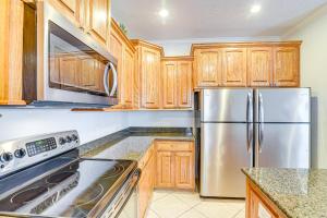 Walk to Shore Crystal Beach Family Home with Deck!