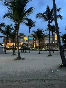 PLAYA NUEVA ROMANA SOUTH Beach - Boca del Soco